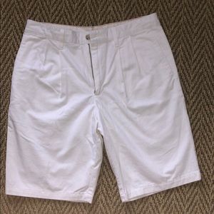 Men’s dockers pleated shorts